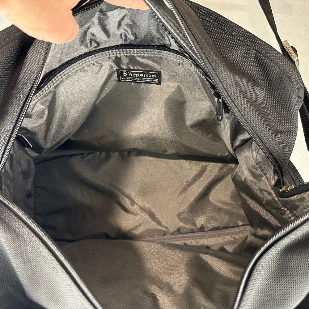 Victorinox padded adjustable